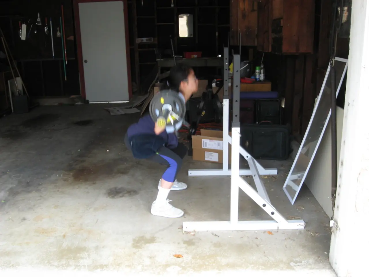 Post-workout routine focusing on core exercises helped maintain running without spine or hip pain...