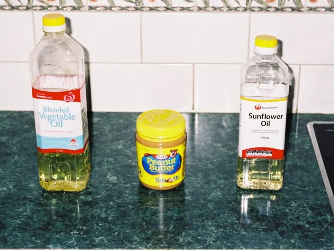 Hydrogenated Oil: Understanding Its Nature and Potential Harm - Gain Insights Here