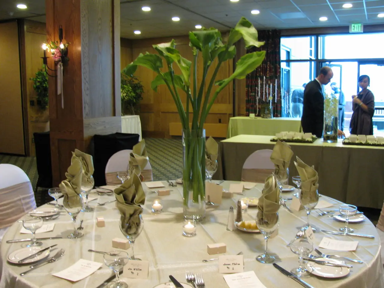 Citizens are urged to provide information to the authorities