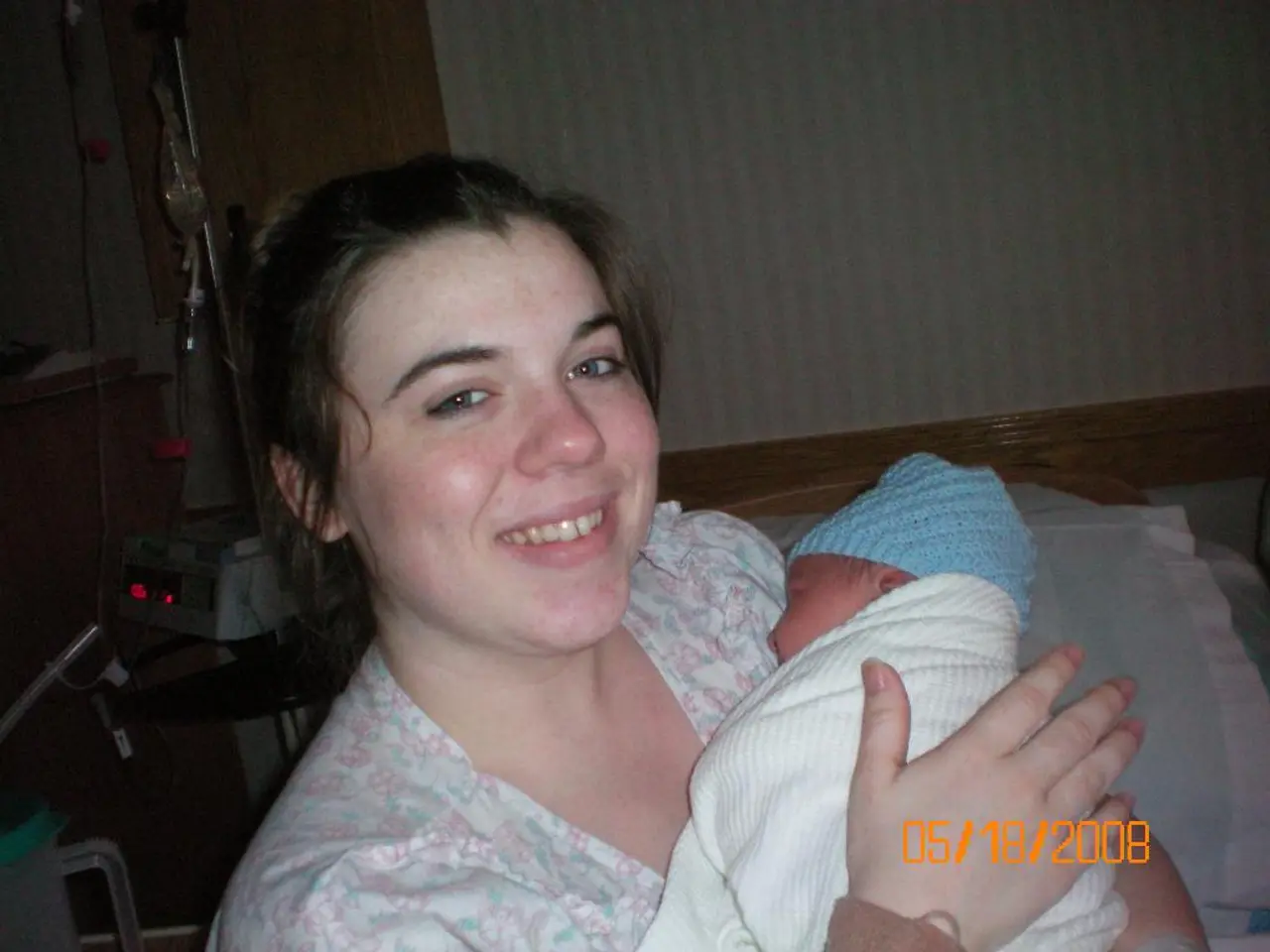 Difference Between a Doula and a Midwife Explanation