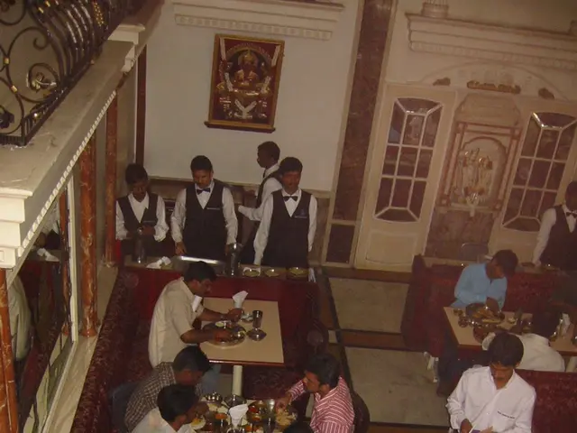 Implementing Mindful Eating Practices During Festive Periods