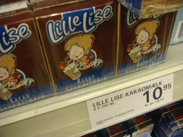 Dates hold numerous advantages for consumption. Their nutritional content is quite substantial:...