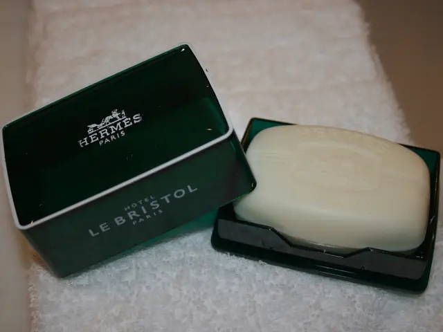 Product for Itchy or Dirty Pets' Ears, According to Reviewers, Proves Useful