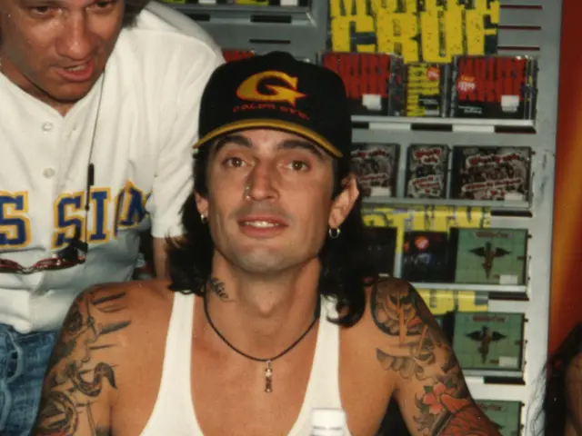 Unchecked Gambling's Negative Impact on Romantic Ties