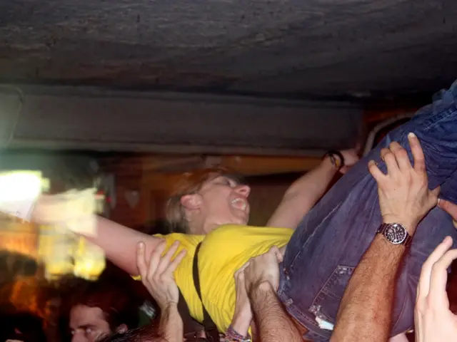 Government conceals defects in abusers' bracelets, claims PP; Redondo downplays the severity of the...